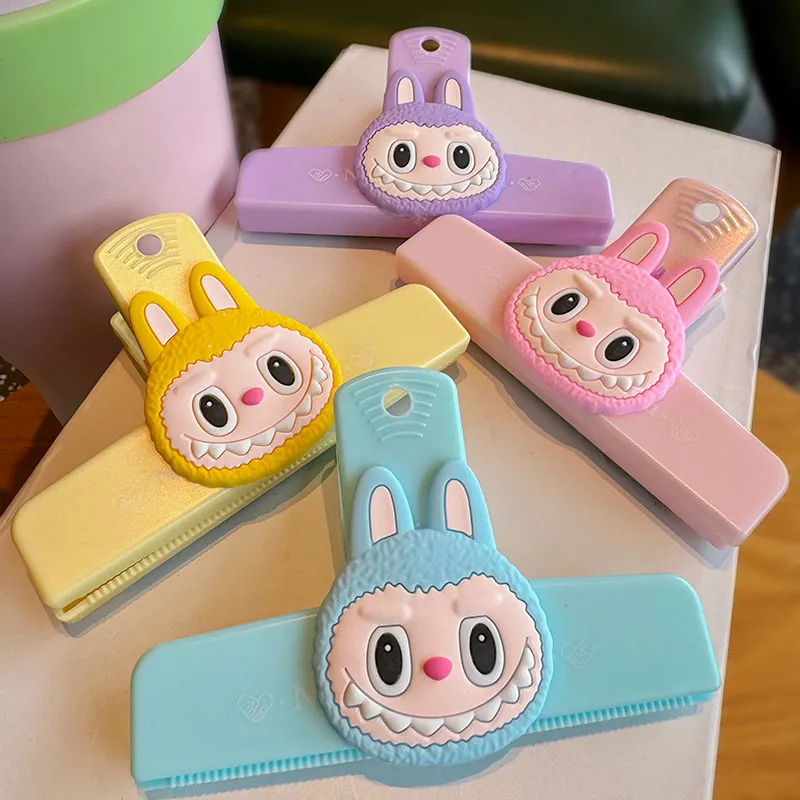 Magnetic Food Bag Sealing Clips with Cartoon Design – Reusable Snack Clips for Kitchens, Chip Bag Sealers, Fridge Storage Clips for Chips, Coffee, and Spices, Cute Kitchen Clamps for Home Use